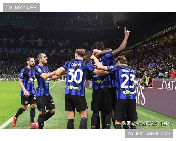 官方:欧冠半决赛次回合将启用附加助理裁判(AAR) 官方:欧冠半决赛次回合将启用附加助理裁判(AAR)